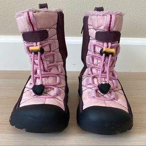 Keen Snow Boots Size 8 Toddler